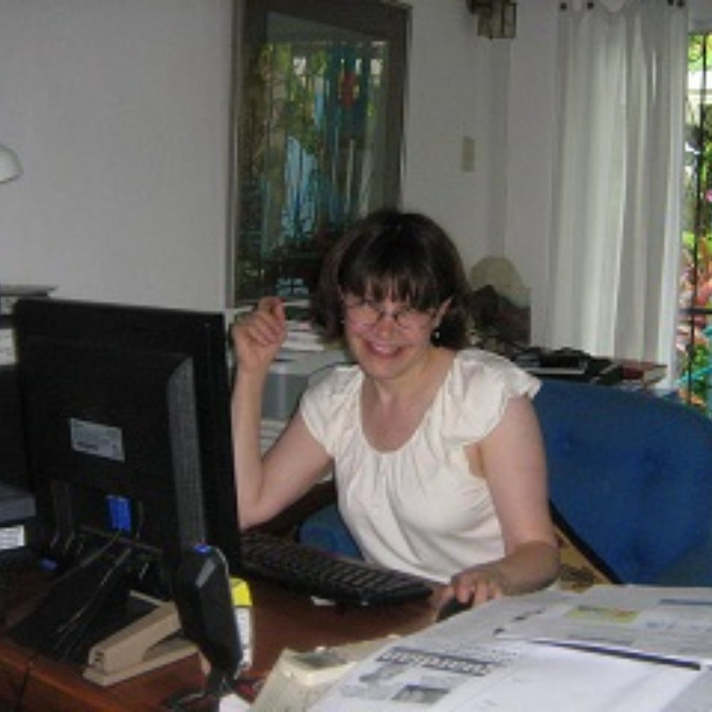 Meet your Posher, DeeAnn.